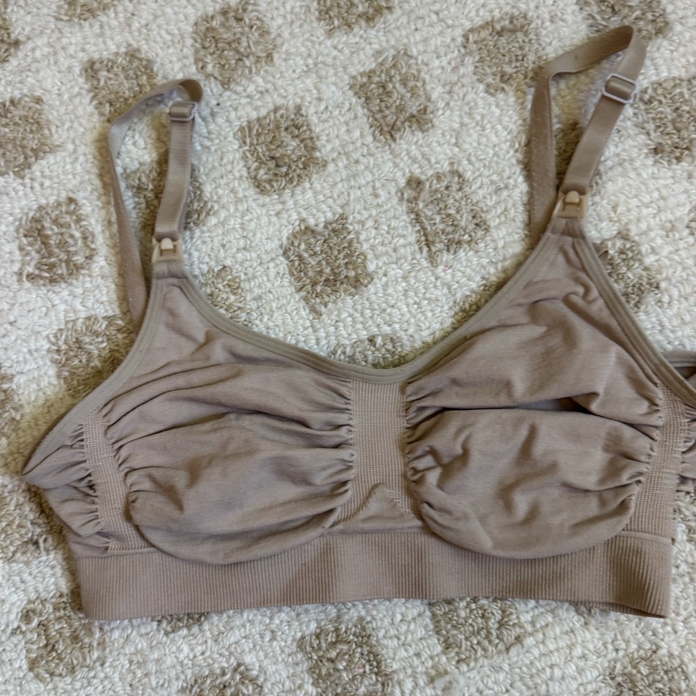 SKIMS MATERNITY NURSING SCULPTING BRA | CLAY